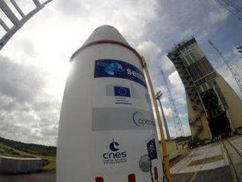 Spazio, rinviato lancio Sentinel 1-B satellite Esa che scruterà l'ambiente Spazio, rinviato lancio Sentinel 1-B satellite Esa che scruterà l'ambiente
